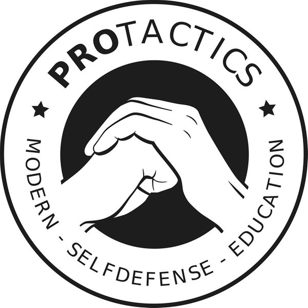 Logo Pro Tactics